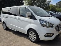 Usado Ford Tourneo Titanium 130 HP (95 kW) 2022 Branco Monovolume