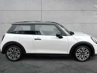 Used Mini Cooper Hatch 154 HP (113 kW) 2024 White Hatchback