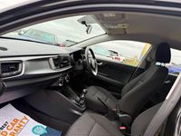 Used Kia Rio 99 HP (72 kW) 2021 Black Hatchback