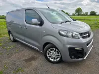 Usado Vauxhall Vivaro Sportive 120 HP (88 kW) 2021 Cinzento Monovolume