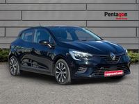 Used Renault Clio V Iconic 88 HP (64 kW) 2022 Black Hatchback