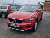 Used Volvo XC40 Momentum 190 HP (139 kW) 2018 Red SUV