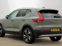 Usado Volvo XC40 Ultra 197 HP (144 kW) 2025 Verde SUV