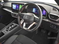 Begagnad Seat Leon FR Sport 2024 Röd Halvkombi