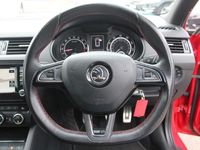Begagnad Skoda Octavia vRS 2014 Röd Halvkombi
