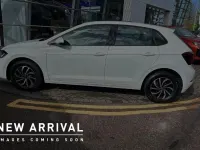 Usado VW Polo Life 95 HP (69 kW) 2024 Branco Citadino