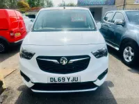 Used Vauxhall Combo 100 HP (73 kW) 2020 White MPV