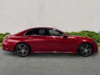 Usado Mercedes E220 AMG Line Premium 2024 Rojo Berlina