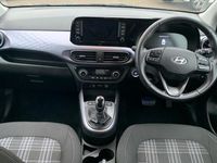 Used Hyundai i10 Premium 84 HP (61 kW) 2023 Black Hatchback