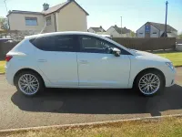 Begagnad Seat Leon SE Dynamic 2019 Vit Halvkombi