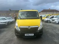 Used Vauxhall Movano 136 HP (100 kW) 2016 Yellow MPV