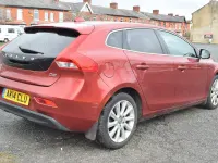 Used Volvo V40 SE 115 HP (84 kW) 2014 Red Hatchback