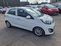 Used Kia Picanto 84 HP (61 kW) 2012 White Hatchback