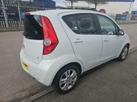 Used Vauxhall Agila 94 HP (69 kW) 2011 White MPV