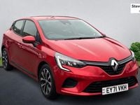 Used Renault Clio V Iconic 90 HP (66 kW) 2022 Hatchback