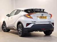 Used Toyota C-HR 122 HP (89 kW) 2018 White SUV