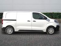 New Toyota Proace 120 HP (88 kW) 2025 White MPV