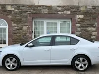 Used Skoda Octavia SE Drive 2019 White Hatchback