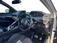 Second-hand Peugeot 5008 Allure+ 131 CP (96 kW) 2023 Gri Break