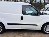 Used Fiat Doblò 90 HP (66 kW) 2016 White MPV