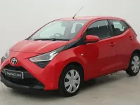Gebraucht Toyota Aygo X-play 72 PS (52 kW) 2020 Rot Kleinwagen