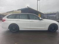 Begagnad BMW 320 Efficient Dynamics 2018 Vit Kombi