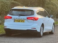 Used Ford Focus Titanium 120 HP (88 kW) 2019 White Estate