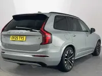 Usado Volvo XC90 Plus 247 CV (181 kW) 2025 Gris SUV