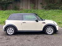 Used Mini Cooper Hatch 2010 White Hatchback
