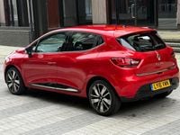 Used Renault Clio IV Dynamique 2016 Red Hatchback