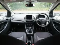 Used Ford Ka Plus Zetec 85 HP (62 kW) 2019 White Hatchback