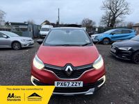 Used Renault Captur Dynamique 2017 Red/black SUV