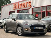 Begagnad Mini Cooper Hatch 136 HK (100 kW) 2016 Silver Halvkombi