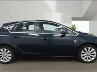 Used Vauxhall Astra Elite 115 HP (84 kW) 2015 Green Hatchback