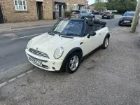 Used Mini ONE 90 HP (66 kW) 2006 White Hatchback