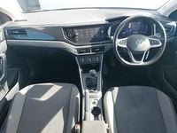 Used VW Polo Life 80 HP (58 kW) 2022 White Hatchback