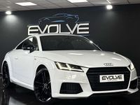 Used Audi TT Black Edition 230 HP (169 kW) 2018 White Coupe