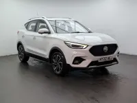 Używany MG ZS Exclusive 111 KM (81 kW) 2022 Biały SUV