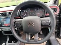 Begagnad Citroën C3 PureTech 82 HK (60 kW) 2022 Grå Halvkombi