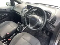 Używany Ford B-MAX Zetec 95 KM (69 kW) 2017 Szary Minivan
