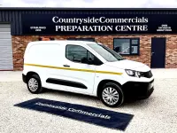 Used Peugeot Partner Premium 100 HP (73 kW) 2022 White MPV
