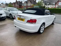 Begagnad BMW 118 Cabriolet Sport Line 2011 Vit Cab
