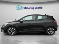 Used Renault Clio Evolution 90 HP (66 kW) 2023 Black Hatchback