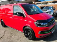Used VW Transporter Highline 140 HP (102 kW) 2016 Red Van