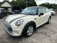 Used Mini Cooper Hatch 2015 White Hatchback