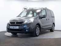 Used Peugeot TePee Active 100 HP (73 kW) 2018 Grey MPV