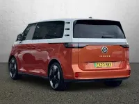 Usado VW ID. Buzz Pro 150 kW (204 HP) 2023 Branco Monovolume