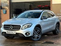 Used Mercedes GLA180 Urban 122 HP (89 kW) 2019 Silver SUV