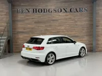 Used Audi A3 Sportback S-Line 150 HP (110 kW) 2018 White Hatchback