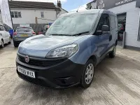 Käytetty Fiat Doblò Pop 95 HP (69 kW) 2016 Sininen Tila-auto